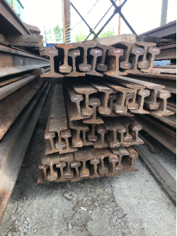 Железнодорожные рельсы